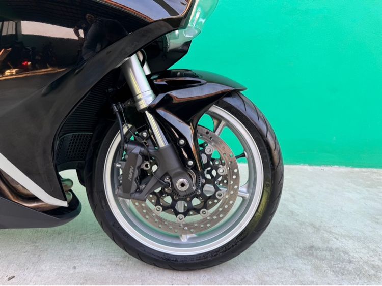 Honda VFR1200FD ปี2014 จด2017 วิ่ง5,000 รูปที่ 8