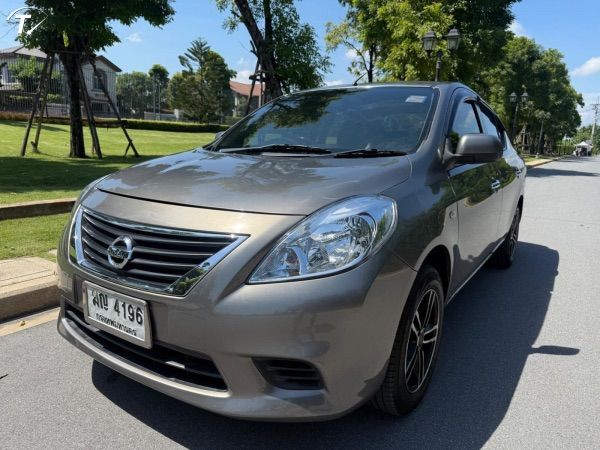 รถ Nissan Almera 1.2 E สี น้ำตาล