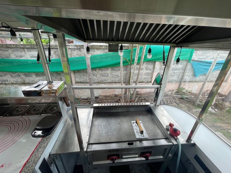 Fully Equipped Food Truck . Mobile Kitchen  รูปที่ 13