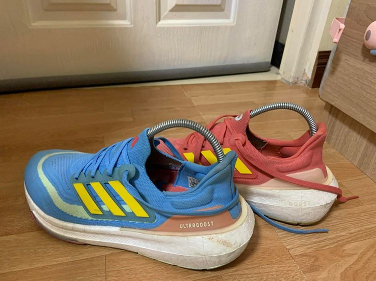 ขายรองเท้า adidas (มือสอง) น้ำหนักเบา 👟 ไซส์ 41.5 