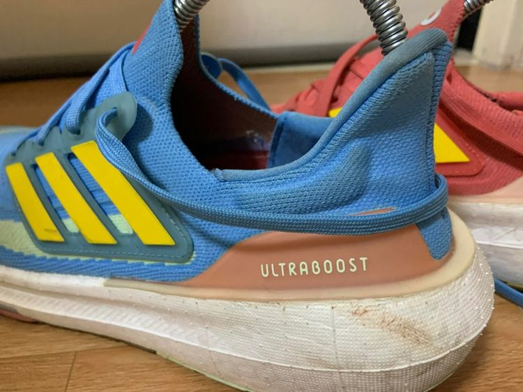 ขายรองเท้า adidas (มือสอง) น้ำหนักเบา 👟 ไซส์ 41.5  รูปที่ 2