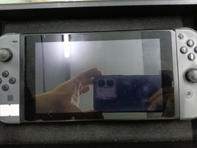 เครื่องเกมส์นินเทนโด เชื่อมต่อไร้สายได้ Nintendo switch พร้อมแมทเทอรี่ พร้อมเกม