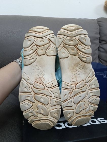 ขายรองเท้า FILA (มือสอง)  👟 ไซส์ 38.5  รูปที่ 2