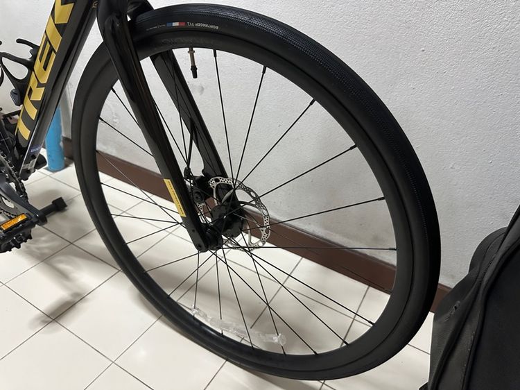 จักรยานเสือหมอบ TREK DOMANE AL 2 ไซส์ 49 cm สีดำ (Black) รูปที่ 4
