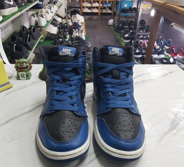 💢Nike Air Jordan1 รองเท้าผ้าใบหุ้มข้อมือสอง ไซส์ 39 สภาพสวย   รูปที่ 4