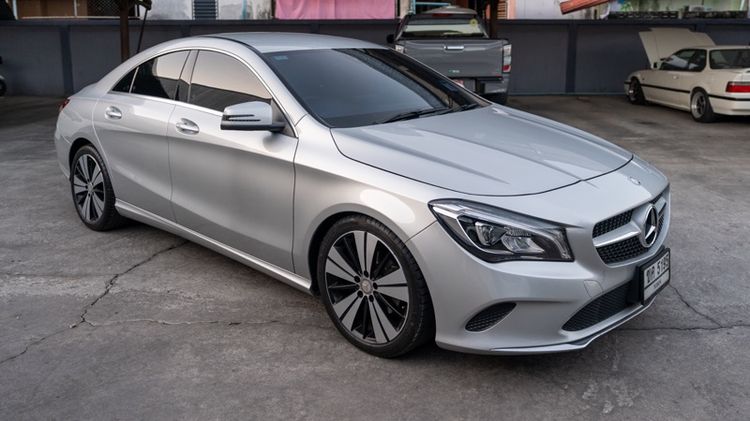 Mercedes-Benz CLA-Class 2017 CLA200 Sedan เบนซิน ไม่ติดแก๊ส เกียร์อัตโนมัติ บรอนซ์เงิน รูปที่ 2