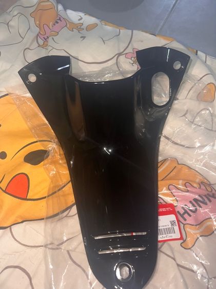 ฝาครอบตัวถังด้านบนสีดำเงา แท้ศูนย์