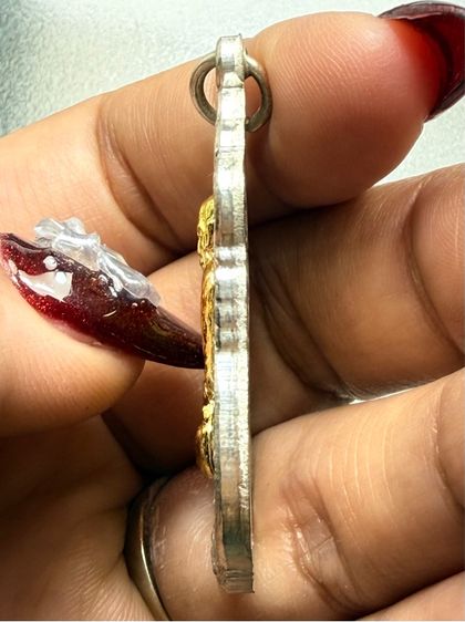 เหรียญเสมาหลวงปู่ทิม วัดละหารไร่ พร้อมกล่อง รูปที่ 5