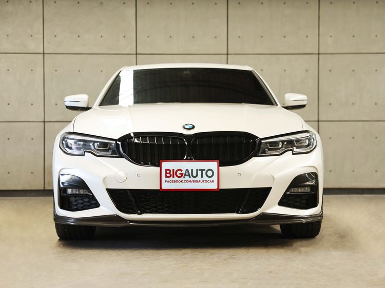 BMW Series 3 2021 330e Sedan ปลั๊กอินไฮบริด (PHEV) ไม่ติดแก๊ส เกียร์อัตโนมัติ ขาว รูปที่ 4