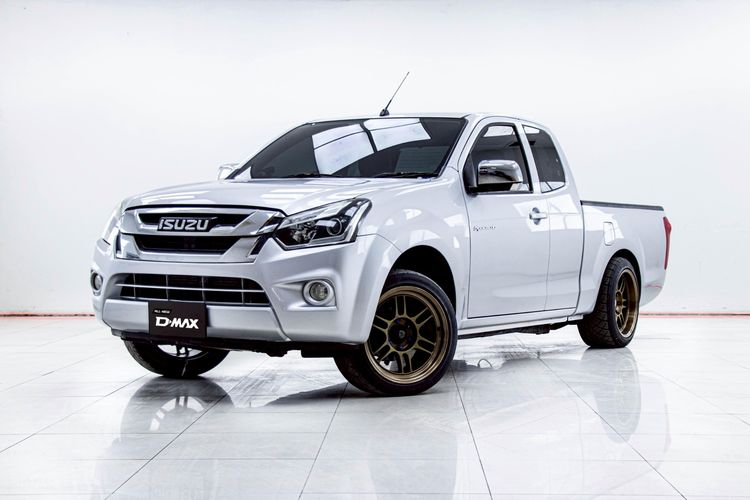 Isuzu D-MAX 2017 1.9 L Pickup ดีเซล ไม่ติดแก๊ส เกียร์ธรรมดา เทา รูปที่ 4