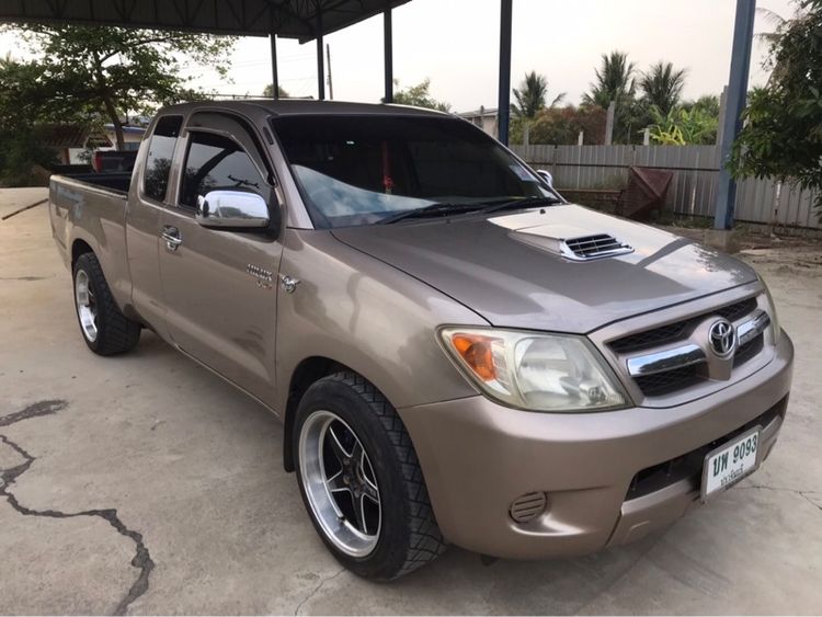 รถ Toyota Hilux Tiger D4D รุ่นย่อยอื่นๆ สี น้ำตาล