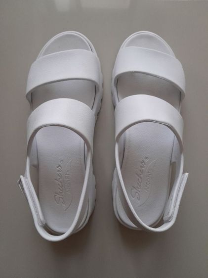 รองเท้าแตะแบบมีหูและแบบสวม ขาว อื่นๆ ขนาดอื่น ๆ รองเท้า Skechers