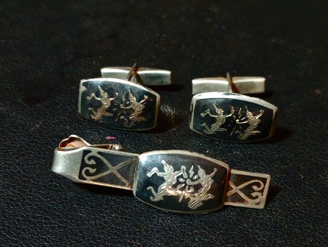 เนื้อเงินแท้สเตอร์ลิง 925ลงถมเก่าโบราณ ครบชุด 3 ชิ้นสภาพเยี่ยม รูปที่ 2