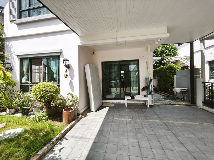 Property Perfect มีบางส่วน 2021 ขายด่วนบ้านแฝดรุ่นใหม่ไม่ติดใคร Modi Villa ราชพฤกษ์-ตัดใหม่ พื้นที่ 35 ตรว. พื้นที่ใช้สอยภายในบ้าน 135 ตรม. พร้อมประหยัดค่าไฟด้วย Solar Roof รูปที่ 4