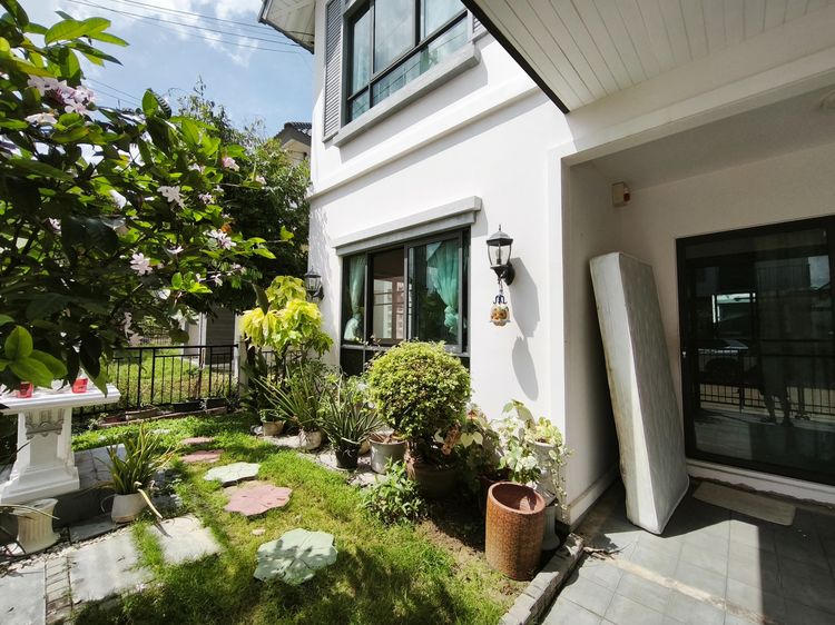 Property Perfect มีบางส่วน 2021 ขายด่วนบ้านแฝดรุ่นใหม่ไม่ติดใคร Modi Villa ราชพฤกษ์-ตัดใหม่ พื้นที่ 35 ตรว. พื้นที่ใช้สอยภายในบ้าน 135 ตรม. พร้อมประหยัดค่าไฟด้วย Solar Roof รูปที่ 3