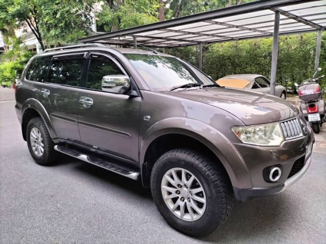 รถ Mitsubishi Pajero Sport 2.5 GLS สี น้ำตาล