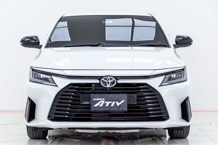 Toyota Yaris ATIV 2022 1.2 Premium Luxury Sedan เบนซิน ไม่ติดแก๊ส เกียร์อัตโนมัติ ขาว รูปที่ 4