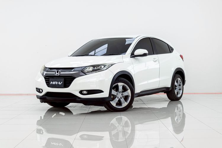 รถ Honda HR-V 1.8 E สี ขาว