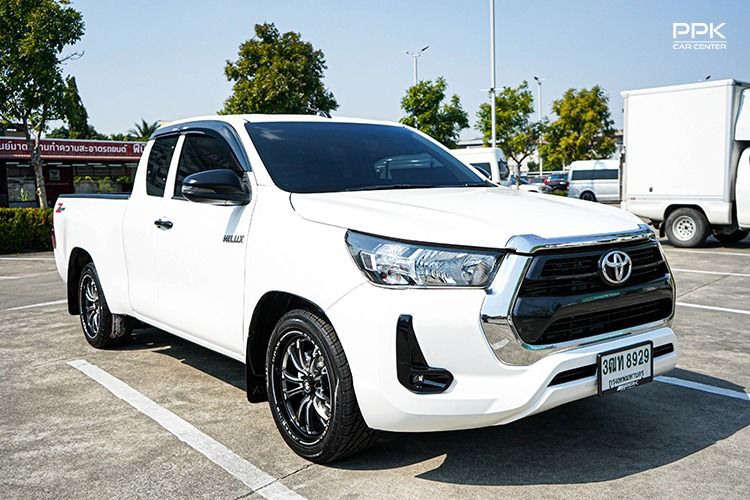 Toyota Hilux Revo 2022 2.4 Z Edition Mid Pickup ดีเซล ไม่ติดแก๊ส เกียร์ธรรมดา ขาว รูปที่ 3
