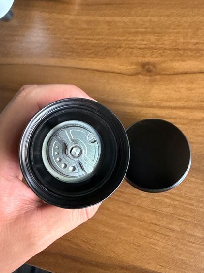 เครื่องบดกาแฟมือหมุน รูปที่ 4