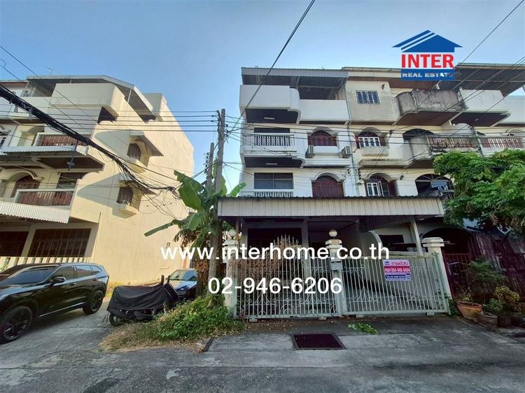 ทาวน์เฮ้าส์ 3.5 ชั้น 34 ตร.ว. หมู่บ้านวิภาวดี วิลล่า ใกล้มหาวิทยาลัยหอการค้า ซอยวิภาวดีรังสิต2 แยก4-4-1 ถนนวิภาวดีรังสิต เขตดินแดง กรุงเทพ