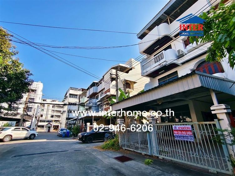 ทาวน์เฮ้าส์ 3.5 ชั้น 34 ตร.ว. หมู่บ้านวิภาวดี วิลล่า ใกล้มหาวิทยาลัยหอการค้า ซอยวิภาวดีรังสิต2 แยก4-4-1 ถนนวิภาวดีรังสิต เขตดินแดง กรุงเทพ รูปที่ 4