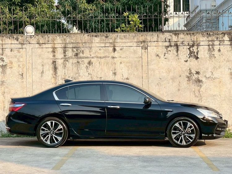 Honda Accord 2018 2.0 Hybrid Tech Sedan ไฮบริด ไม่ติดแก๊ส เกียร์อัตโนมัติ ดำ รูปที่ 2