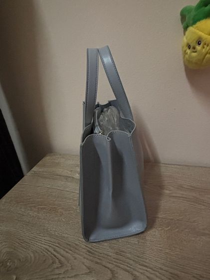 กระเป๋า Agatha Paris สีฟ้าพาสเทล ทรง Tote พร้อมสายสะพายข้าง รูปที่ 4