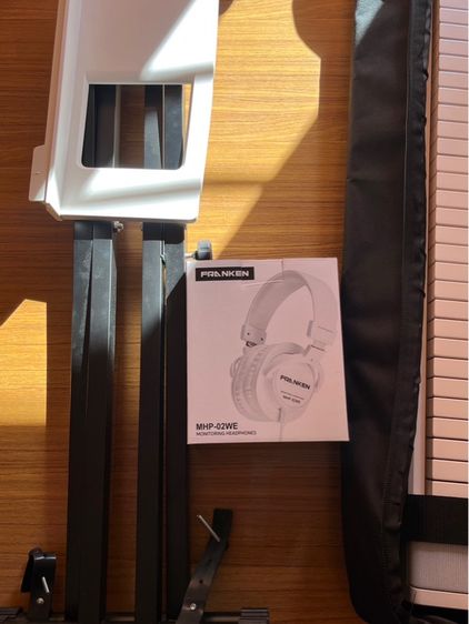 เปียโนไฟฟ้า Yamaha Piaggero NP-15 white รูปที่ 3