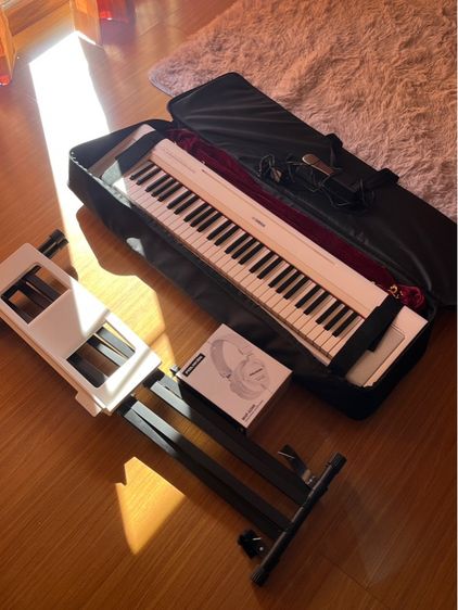 เปียโนไฟฟ้า Yamaha Piaggero NP-15 white