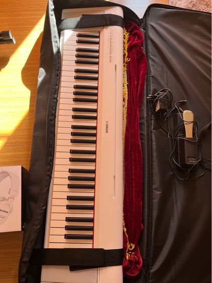 เปียโนไฟฟ้า Yamaha Piaggero NP-15 white รูปที่ 4