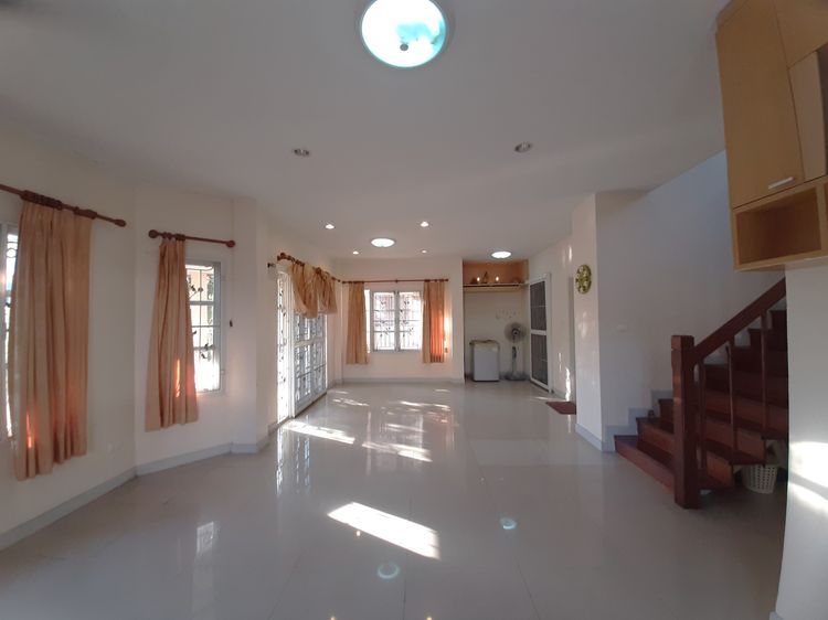 บ้านเดี่ยว หมู่บ้านสินเพชร จันทน์ทองเอี่ยม บางบัวทอง  59.5 ตรว 3 นอน 2 น้ำ 4 จอด (ภายนอกอีก 4  )  4.4 ล้าน ลดเหลือ 4.0 ล้าน โทร 085 0732541 รูปที่ 4