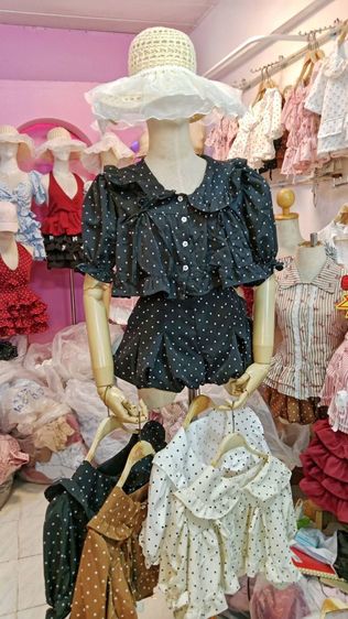 เสื้อผ้า