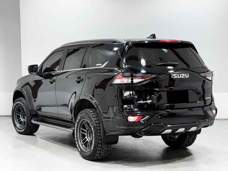 Isuzu MU-X 2022 3.0 Ultimate AT 4WD Utility-car ดีเซล เกียร์อัตโนมัติ ดำ รูปที่ 4
