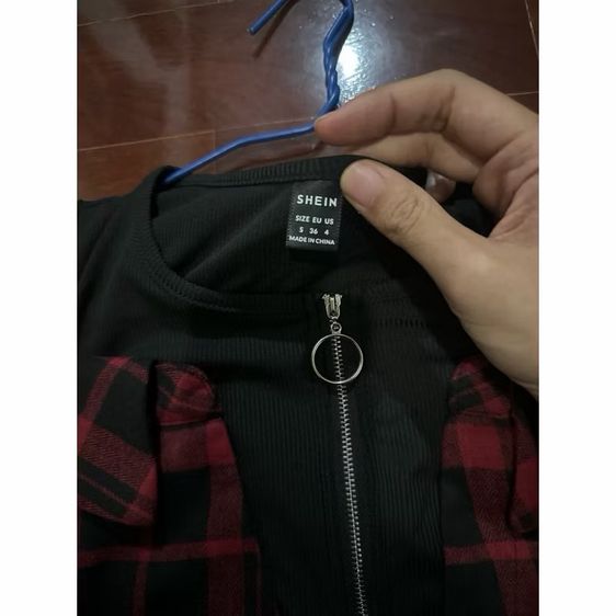 เสื้อเปิดไหล่ลายสก็อต แขนยาว shein size s อก 36 แค่ลองสวมครั้งเดียว สภาพ 99 เปอร์เซ็นต์ เหมือนใหม่ รูปที่ 4