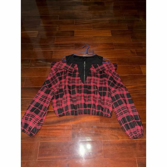 เสื้อเปิดไหล่ลายสก็อต แขนยาว shein size s อก 36 แค่ลองสวมครั้งเดียว สภาพ 99 เปอร์เซ็นต์ เหมือนใหม่ รูปที่ 3