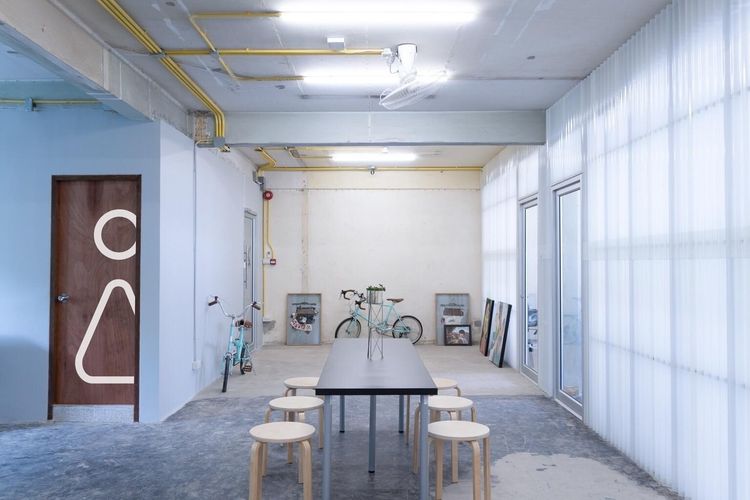 พื้นที่สํานักงานชั้นให้เช่าติดถนนใหญ่เส้นพหลโยธิน ใกล้ BTS อารีย์-สะพานควาย ติดธนาคารออมสินสํานักงานใหญ่