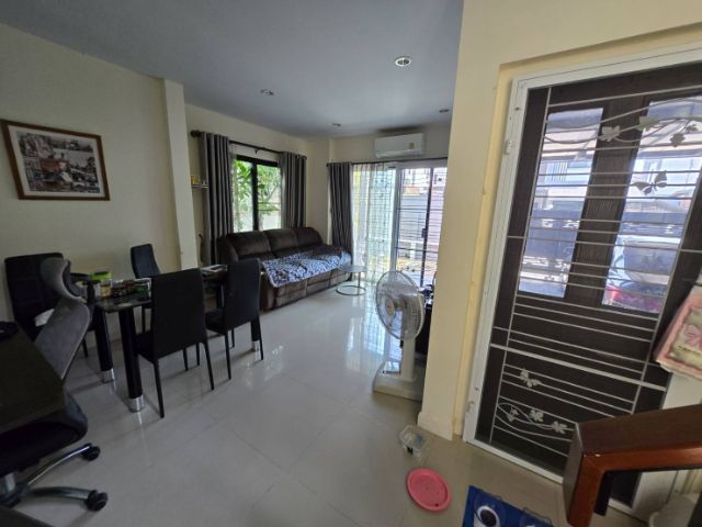 ขายถูกบ้านแฝด อยู่นิมิตใหม่40