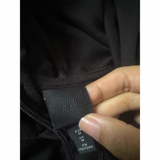 ส่งต่อ เสื้อ hoodie H and M size S อก 86-90 cm เอว 74-78 cm ของแท้ 100 เปอร์เซ็นต์ รูปที่ 3
