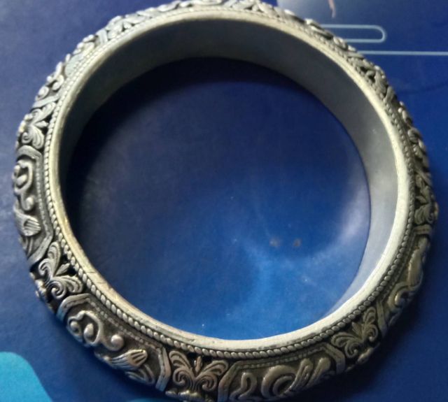 กำไลเส้นผ่าศูนย์กลาง6เซ็นหนัก76กรัม รูปที่ 2