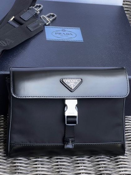 PRADA ReNylon Leather Shoulder Bag รูปที่ 4
