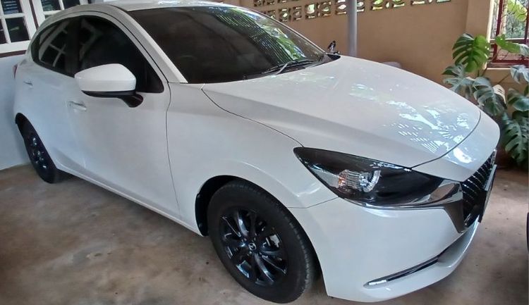 Mazda Mazda 2 2022 1.3 Skyactiv-G Sedan เบนซิน ไม่ติดแก๊ส เกียร์อัตโนมัติ ขาว รูปที่ 3
