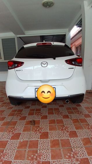 Mazda Mazda 2 2022 1.3 Skyactiv-G Sedan เบนซิน ไม่ติดแก๊ส เกียร์อัตโนมัติ ขาว รูปที่ 2