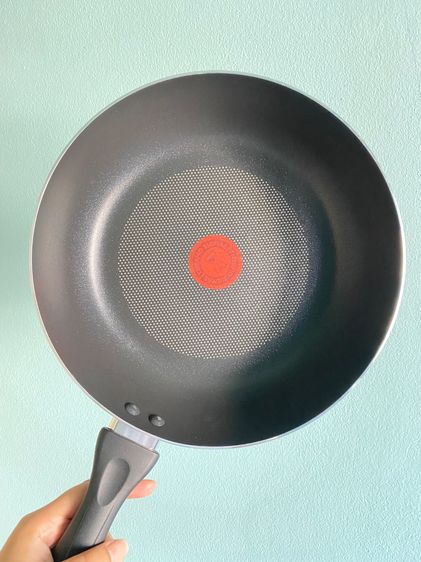 กระทะ Tefal ขนาด 26 ซม. ไม่มีตำหนิ ไม่ผ่านการใช้งาน แค่ลองครั้งเดียว