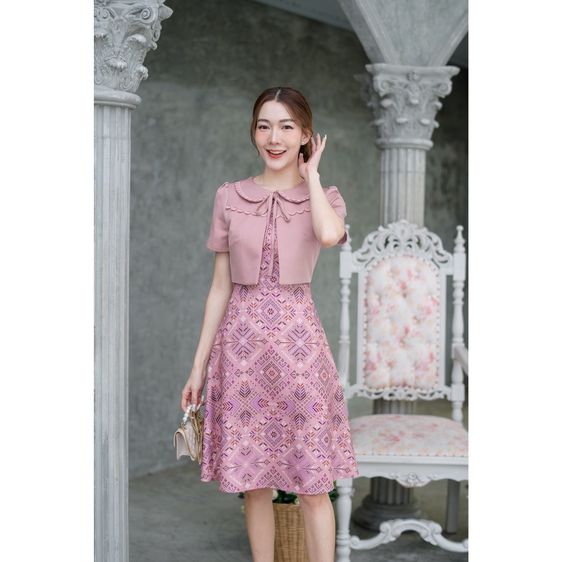 ชุดเดรสคุณครู ไม่มีตำหนิ ส่งฟรี