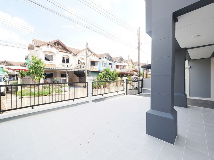 ขายบ้านแฝด 2 ชั้น คันทรีพาร์ค15 ปทุมธานี-สามโคก ขนาด 39 ตร.ว. 4นอน 2น้ำ ขาย 1.85 ล้าน รูปที่ 3