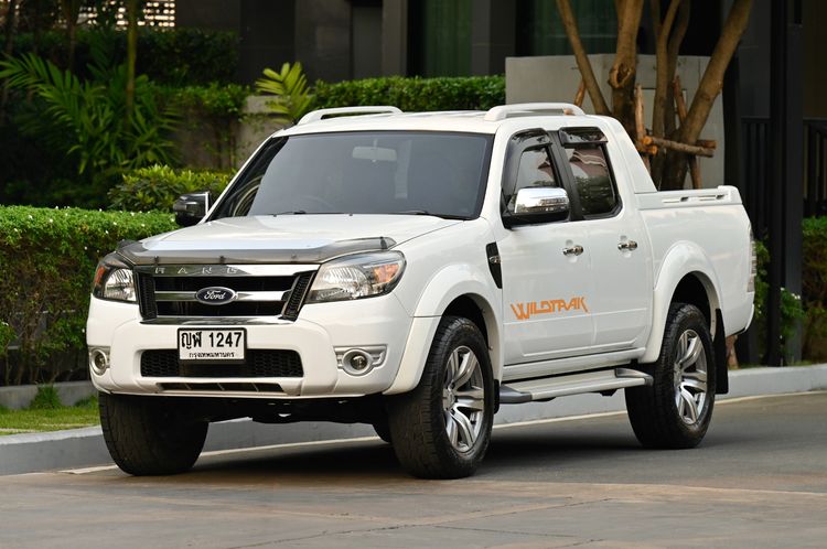 รถ Ford Ranger 2.5 Wildtrak สี ขาว