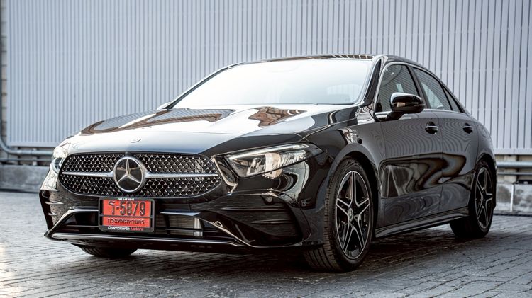 Mercedes-Benz A-Class 2025 A200 Sedan เบนซิน ไม่ติดแก๊ส เกียร์อัตโนมัติ ดำ รูปที่ 3