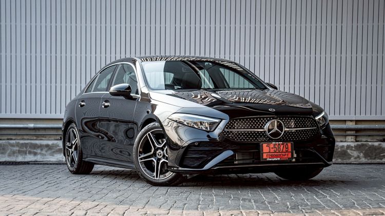 รถ Mercedes-Benz A-Class A200 สี ดำ
