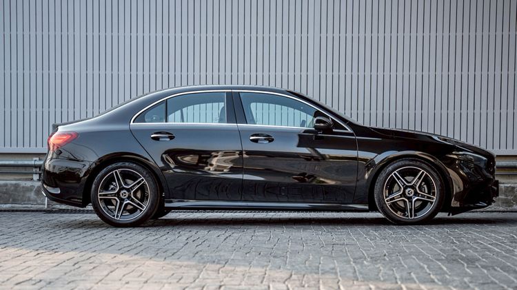 Mercedes-Benz A-Class 2025 A200 Sedan เบนซิน ไม่ติดแก๊ส เกียร์อัตโนมัติ ดำ รูปที่ 4